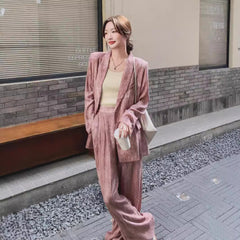 2024 Spring/Fall New Pink Retro Design Casual Suit for Women, Two-Piece Set with Wide-Leg Pants for a Youthful Look